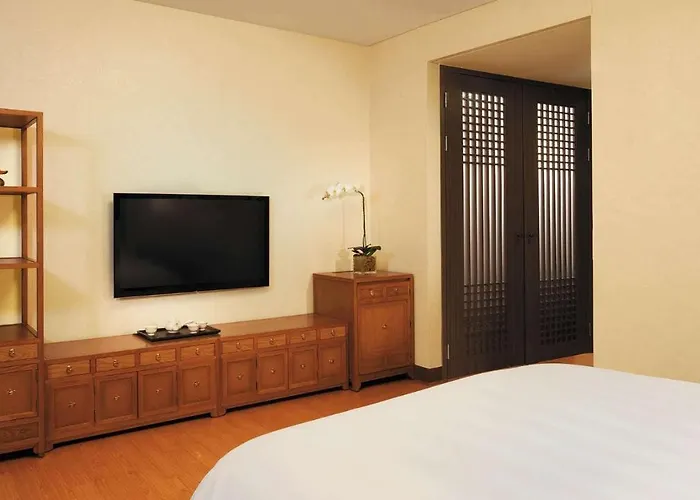 Hotel Lotte Gimpo Airport 4*